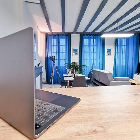 Appartement Ma Douce Charente - Superbe T3 Design Et Fonctionnel - Hyper Centre A Saintes Eksteriør bilde