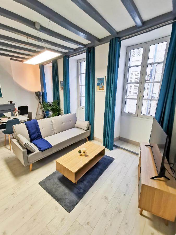 Appartement Ma Douce Charente - Superbe T3 Design Et Fonctionnel - Hyper Centre A Saintes Eksteriør bilde
