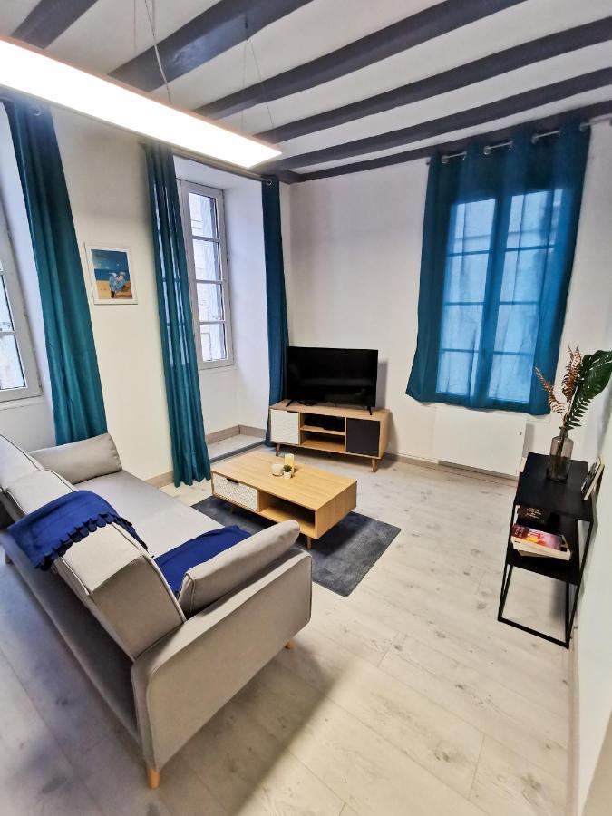 Appartement Ma Douce Charente - Superbe T3 Design Et Fonctionnel - Hyper Centre A Saintes Eksteriør bilde