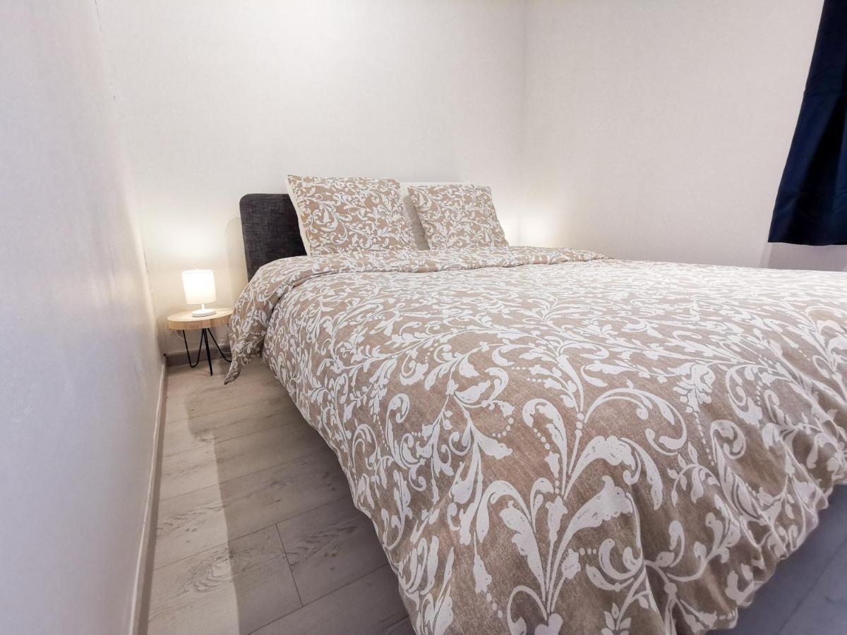Appartement Ma Douce Charente - Superbe T3 Design Et Fonctionnel - Hyper Centre A Saintes Eksteriør bilde