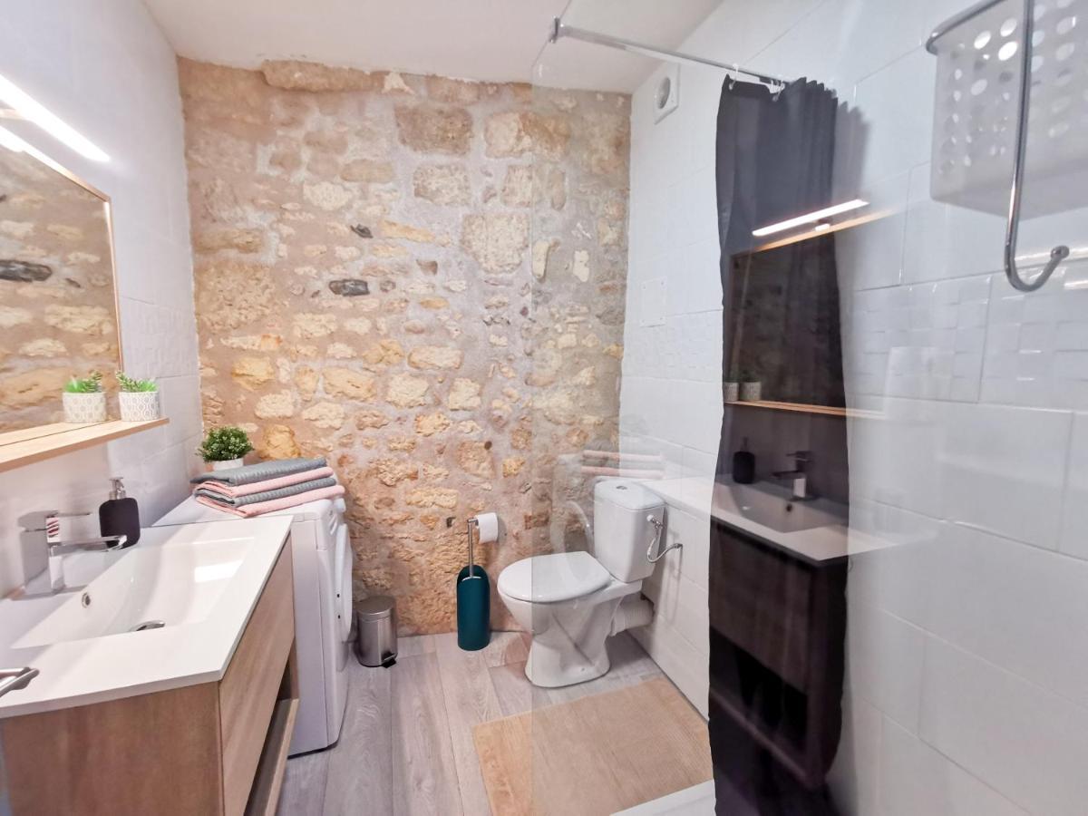Appartement Ma Douce Charente - Superbe T3 Design Et Fonctionnel - Hyper Centre A Saintes Eksteriør bilde